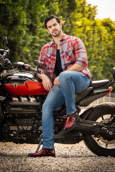 Bota Arbet RED Smoke Limited Edition